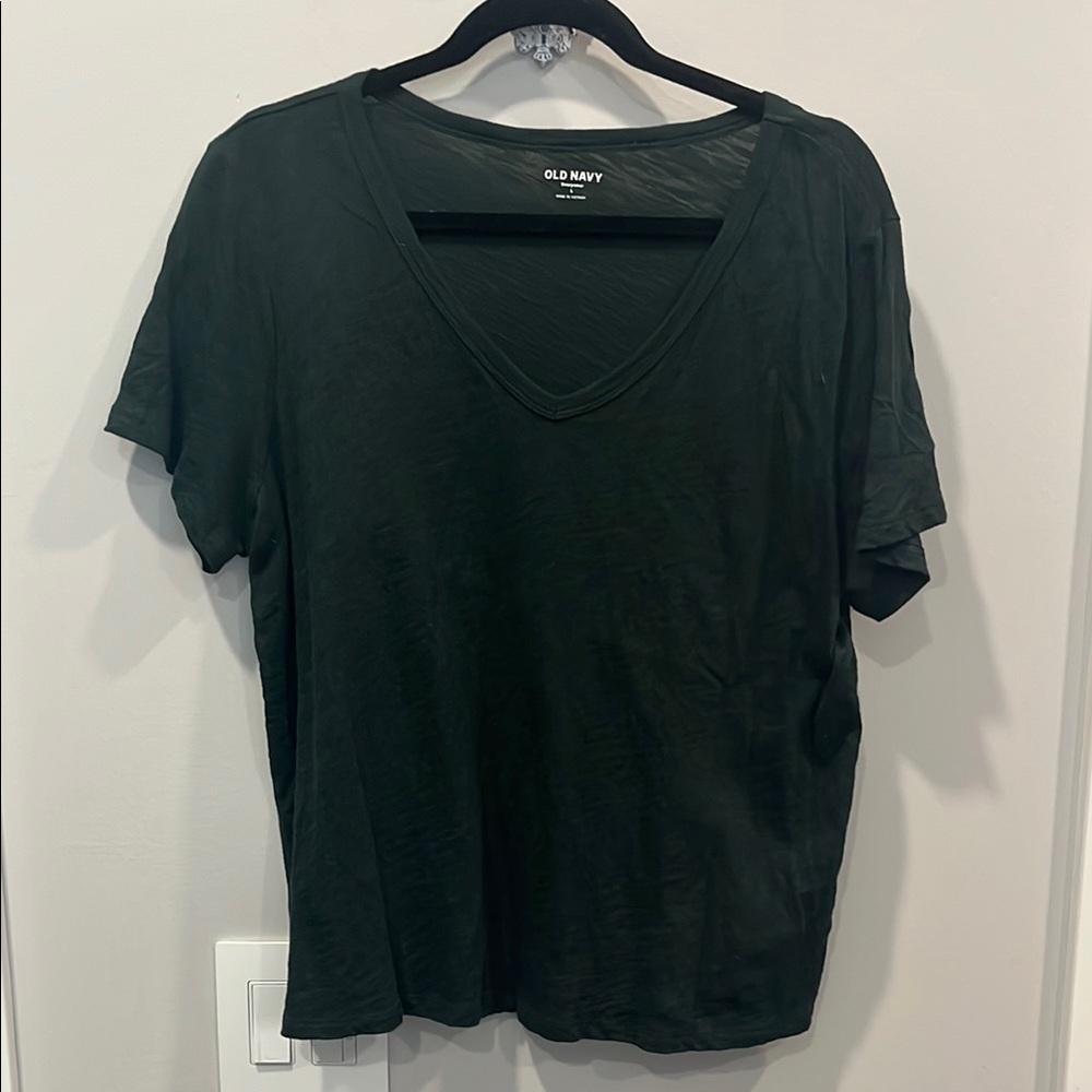Old Navy Classic Black Short Sleeve Tee
